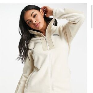 Columbia Beige and Cream Fleece Jacket
